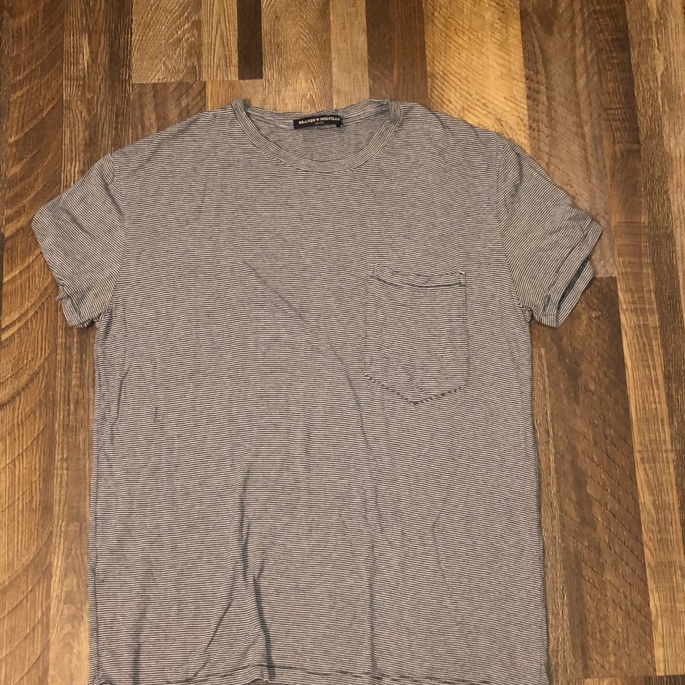 💜BRANDY MELVILLE t-shirt